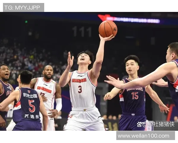 2018年CBA季后赛广东队与深圳队激战回顾与精彩瞬间分析