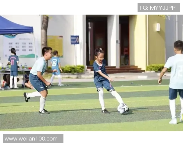 足球明星的孩子们成长记：他们如何在父母的光环下追逐梦想